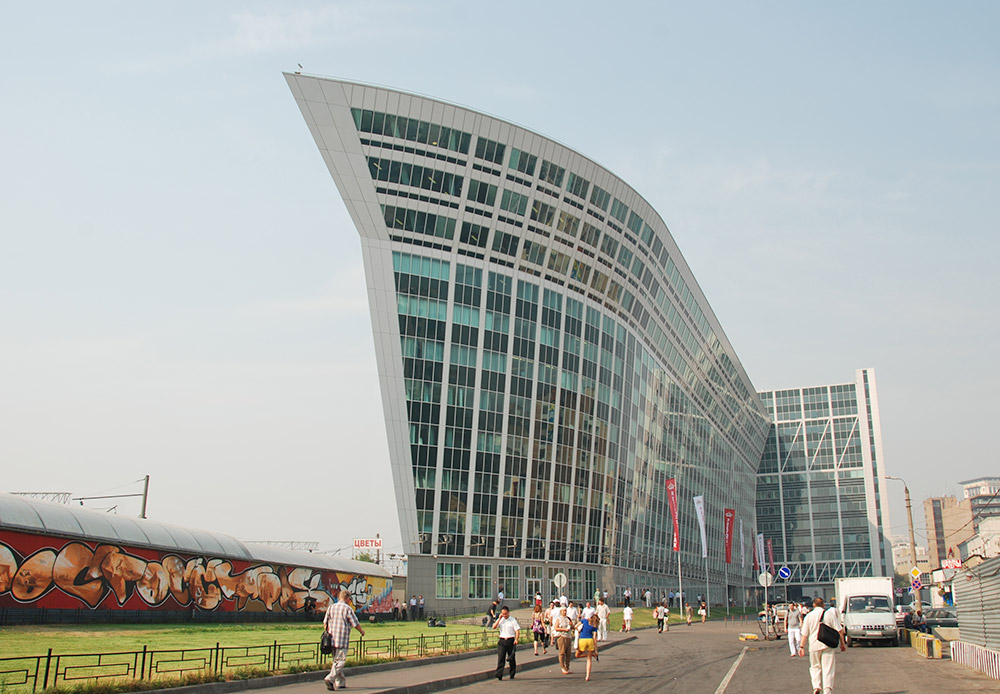 Kitezh Business Center, 3-7 Kievskaya Str. // This business center resembles the Titanic. The unique shape is the result of the complex internal structure — many of the shafts and stairwells are inclined and curved. Such a project would be beyond many architects, but Dmitry Bush has been building stadiums and ice rinks in Russia for many years.