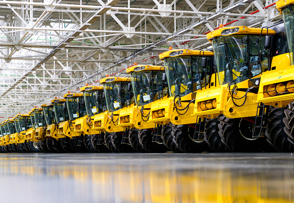 7/8. Megatvornica je 2010. počela proizvoditi vozila za poljoprivredu i izgradnju puteva pod brendom CNH (Case New Holland).