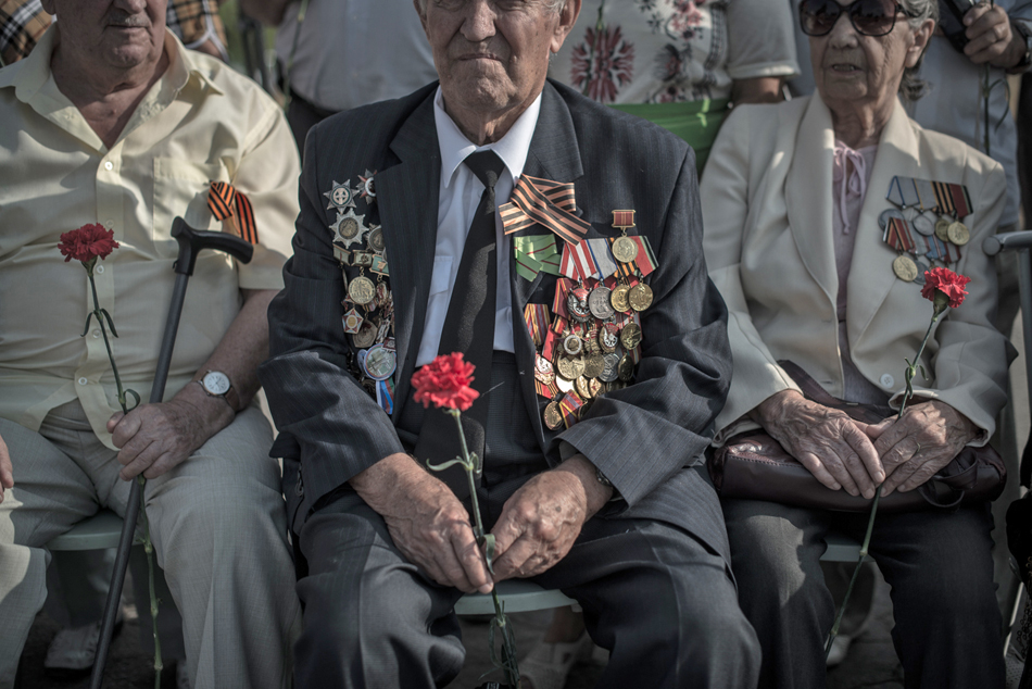 When you look at pictures of those wartime years and when you talk with the veterans, you cannot help asking: ‘How did the people of Stalingrad survive?’ ‘Where were they living?’ ‘How could anyone survive amid those ruins?’