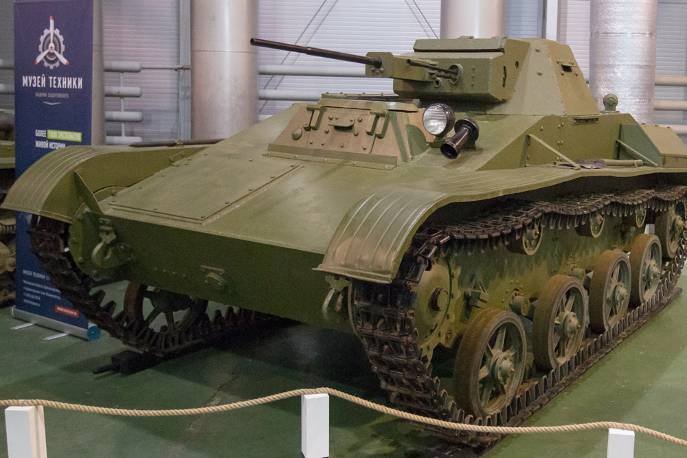 Tank ringan Soviet T-60 dibuat pada Agustus 1941 dan sebulan kemudian langsung bergabung dalam perbendaharaan senjata Soviet.