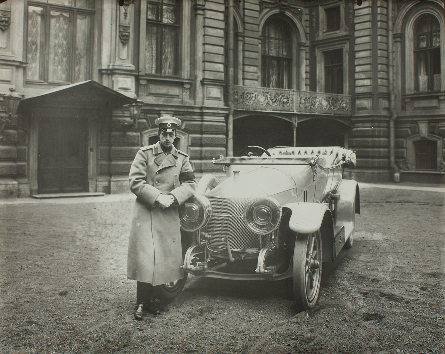 Grand Duke Dmitri, an aficionado of cars and an excellent driver, with a 1912 Belgian Metallurgique 15\30 CV.