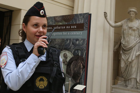Russische Polizei zieht Personal aus Museen ab.