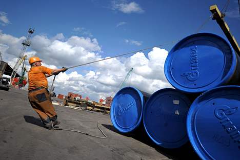 A worker on duty in the "Economiya" stevedoring sector of Arkhangelsk Sea Commercial Port. Source: Ramil Sitdikov/RIA Novosti 