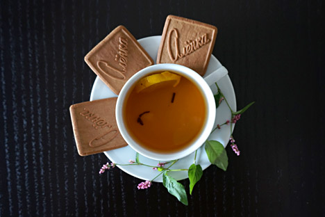 Tea "vprikusku". Source: Anna Kharzeeva