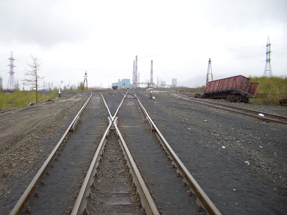 　私は20年以上にわたり、ノリリスク鉄道に旅行することを夢に見てきました」と言うのは、ロシアの鉄道の旅をほぼ全て網羅したというロシア人鉄道愛好家のセルゲイ・ボラシェンコ氏だ。