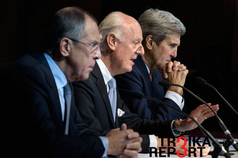 UN Special Envoy for Syria Staffan de Mistura, flanked by Russian Foreign Minister Sergei Lavrov, and Secretary of State John Kerry, speaks during a news conference in Vienna, Austria, Oct. 30, 2015. 