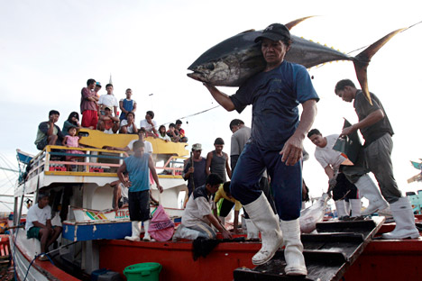 Pemerintah Rusia telah mencabut larangan impor produk hasil laut dari Indonesia sejak 17 September 2014 lalu.