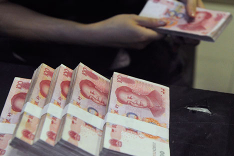 Das russische Finanzministerium hatte bereits das geplante Vorhaben zur Ausgabe russischer Staatsanleihen in chinesischen Yuan für chinesische Standorte öffentlich gemacht. 