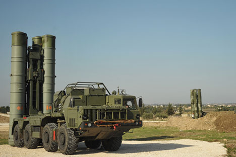 An S-400 air defence missile system is deployed for a combat duty at the Hmeymim airbase to provide security of the Russian air group's flights in Syria.