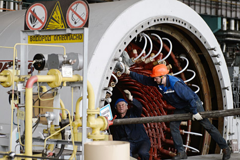 SVERDLOVSK REGION, RUSSIA. APRIL 23, 2015. Workers doing maintenance in the turbine hall of Beloyarsk Nuclear Power Plant in Zarechny. Reactor No. 3 has been shut down for scheduled refuelling and maintenance.  