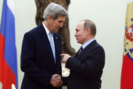 Segundo Kerry, maleta contém um segredo entre ele e o presidente russo, Vladímir Pútin.