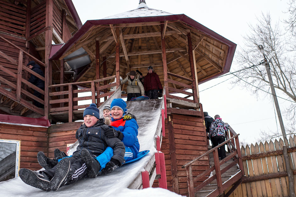 Visitors are sliding at the museum preserve Antiquity in the town of Bolsherechye where Father Frost's Siberian Estate has opened.