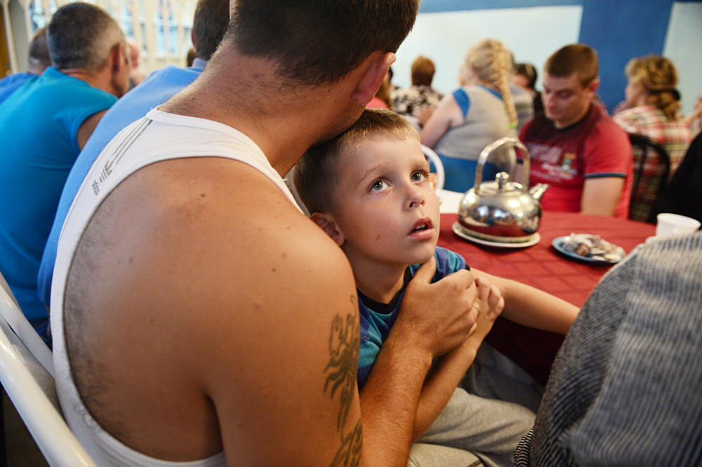 Des réfugiés ukrainiens dans une centre d'accueil de Novossibirsk.