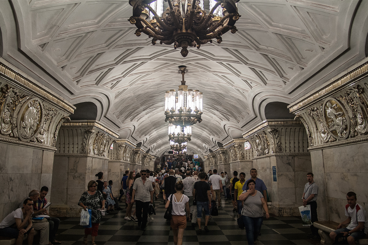 Hungarian photographer Szabolcs Vörös tells a photographic story, that can be called "How I Was Impressed by the Moscow Metro.”
