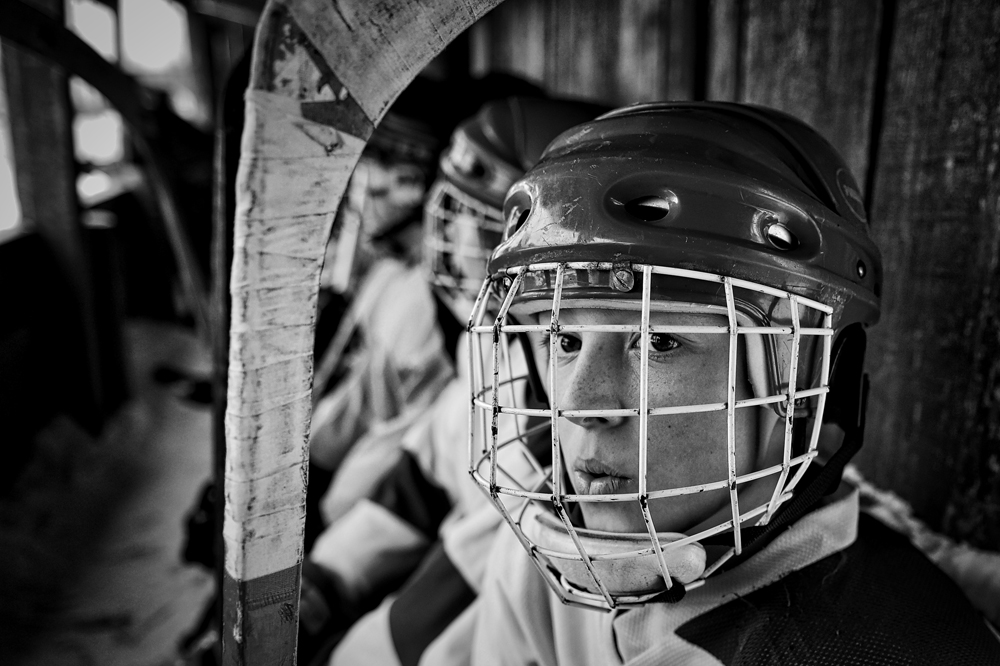 A player from the junior team from the village Sharanga is expected to yield to the ice. 