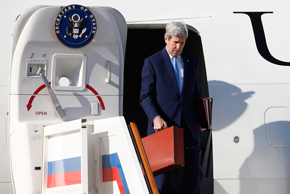 US Secretary of State John Kerry upon his arrival at Moscow's Vnukovo-II airport, Russia, 23 March 2016. Kerry arrived in Moscow to meet with his Russian counterpart Sergei Lavrov and Russian President Vladimir Putin.
