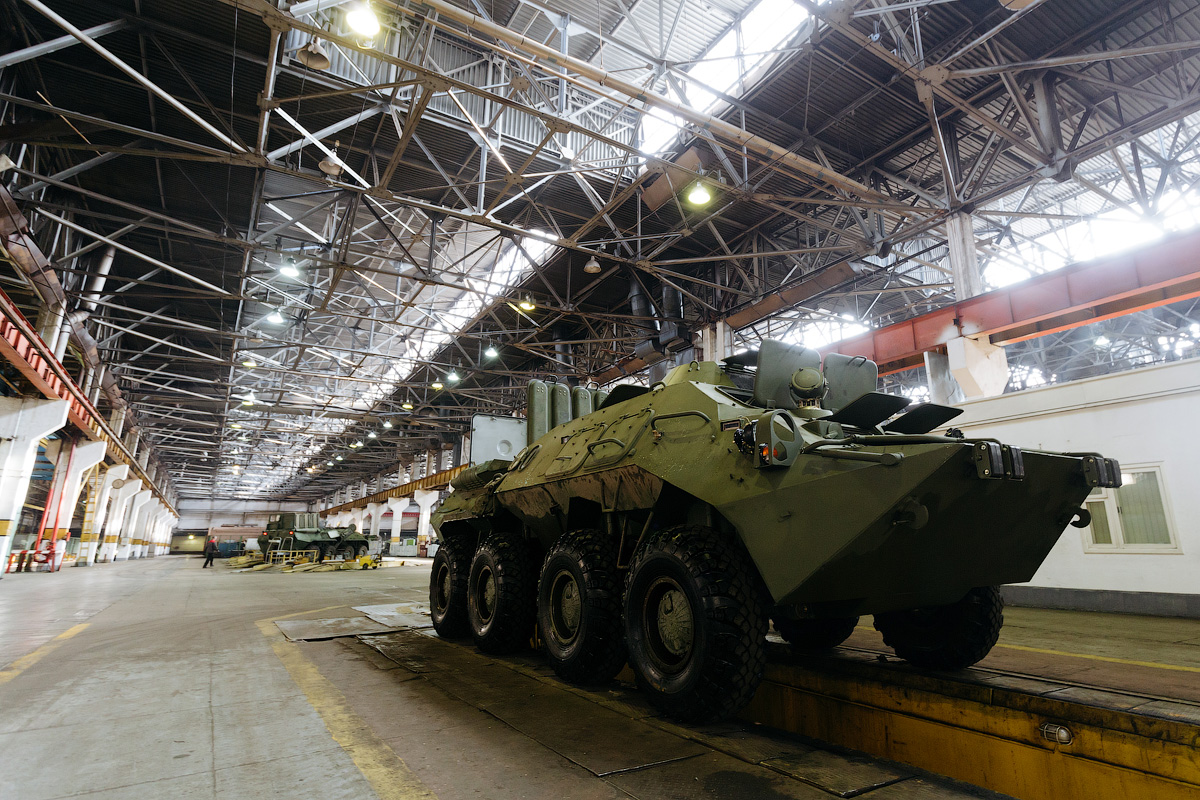 Najpoznatiji primjeri oklopnih transportera su BTR-70 i BTR-80, obitelj 