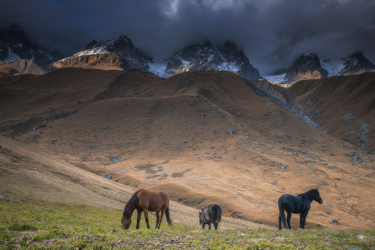 Oftentimes those that have lived in the mountains for many generations go down to live in the valleys, as life in the mountains has grown too hard for them, especially in winter. 