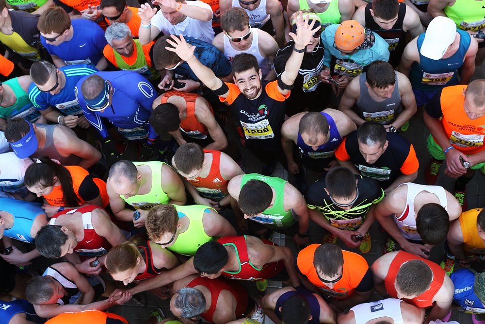 Учесници во Казањскиот маратон 2016 на стартот на трката. Во маратонот учествуваа околу 9000 луѓе, меѓу нив и претставници на 38 држави. 15 мај 2016, Казањ, Русија. 