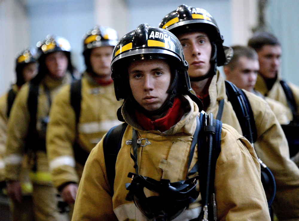 Обука на студенти од Академијата на Државната противпожарна служба при Министерството за вонредни состојби на Русија.