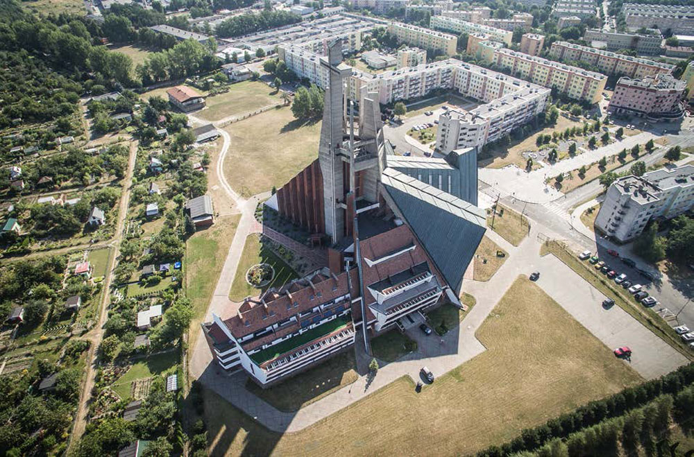 The Church of Our Lady the Queen of Poland,Świdnica (Lower Silesian voivodship) image credit:Igor Snopek, from Architecture of the VII Day byKuba Snopek, Iza Cichonska, Karolina Popera (2015).