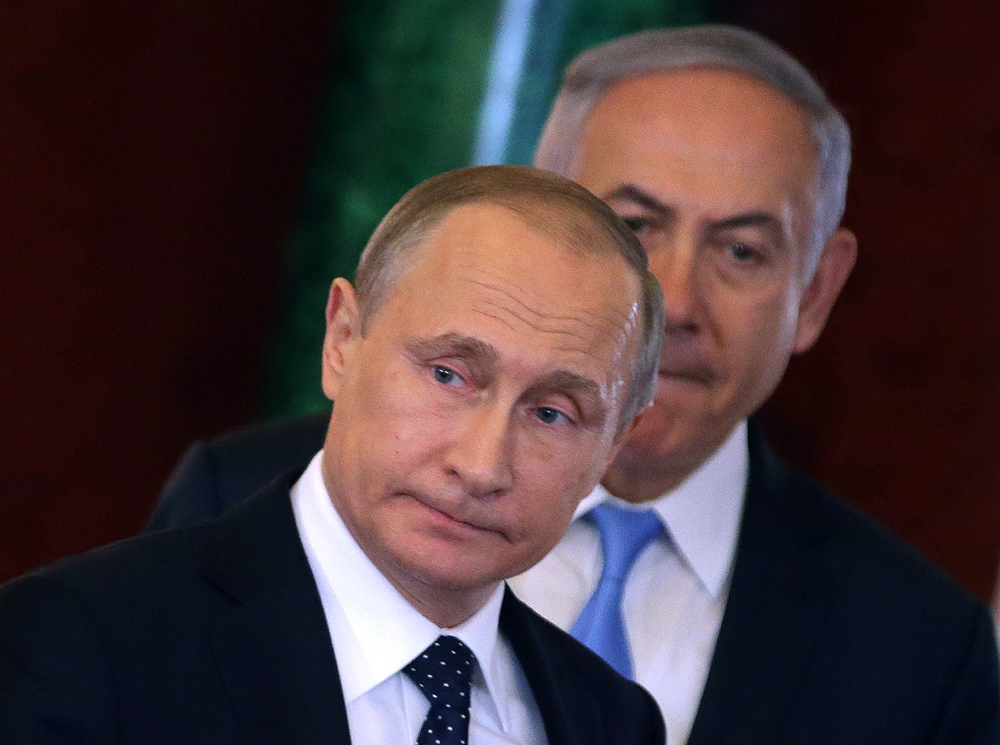 Le président russe Vladimir Poutine et le premier ministre israélien Benjamin Netanyahuand lors d'une rencontre à Moscou.