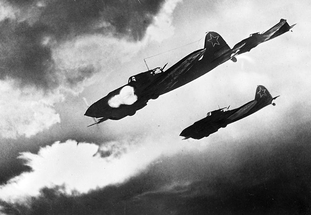 Soviet IL-2 planes attacking a Nazi column.