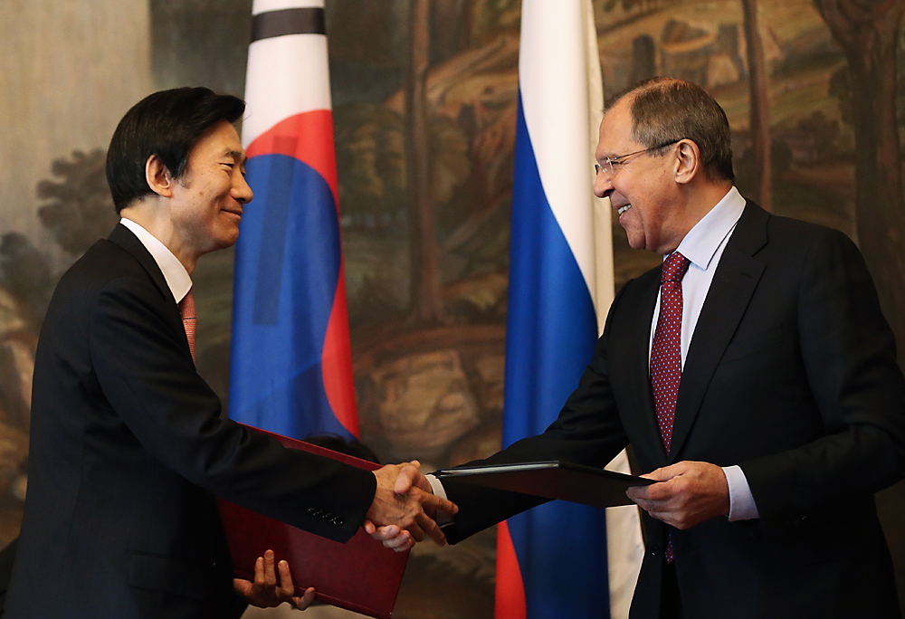 JUNE 13, 2016: South Korea's Foreign Minister Yun Byung-se (L) and his Russian counterpart Sergei Lavrov give a joint press conference following their talks. 
