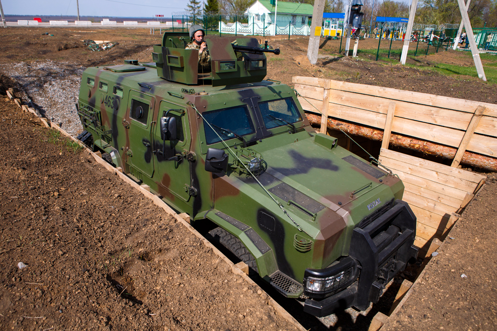 Unidade de combate móvel Triton na fronteira russo-ucraniana