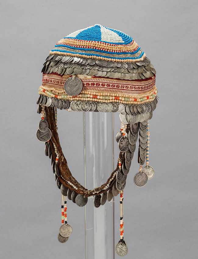 Chuvash female head covering. Tsivilsk, province of Kazan, middle of the XIX, beginning of the XX century. 