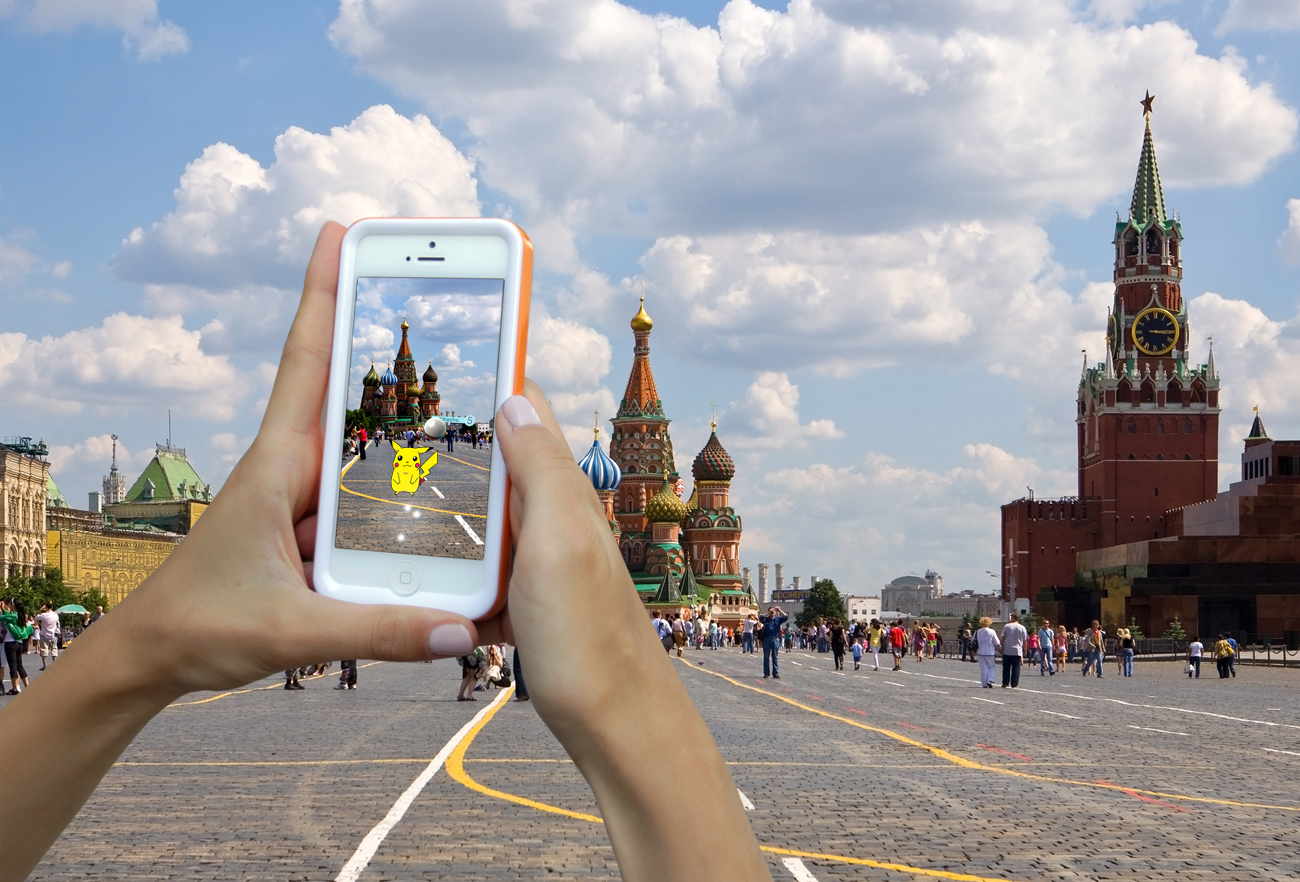 Pokémon Go still has not been officially released in Russia. But users can still download an APK-file to install it on their Android smartphones from an unofficial service. 