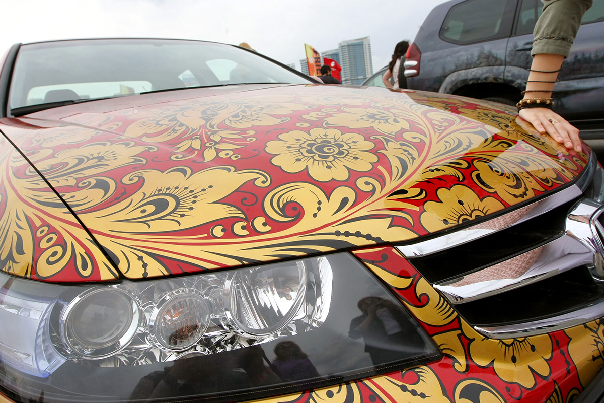 A car during the annual Aerograph 2008 festival. The pattern is bright, but it seems out of place.