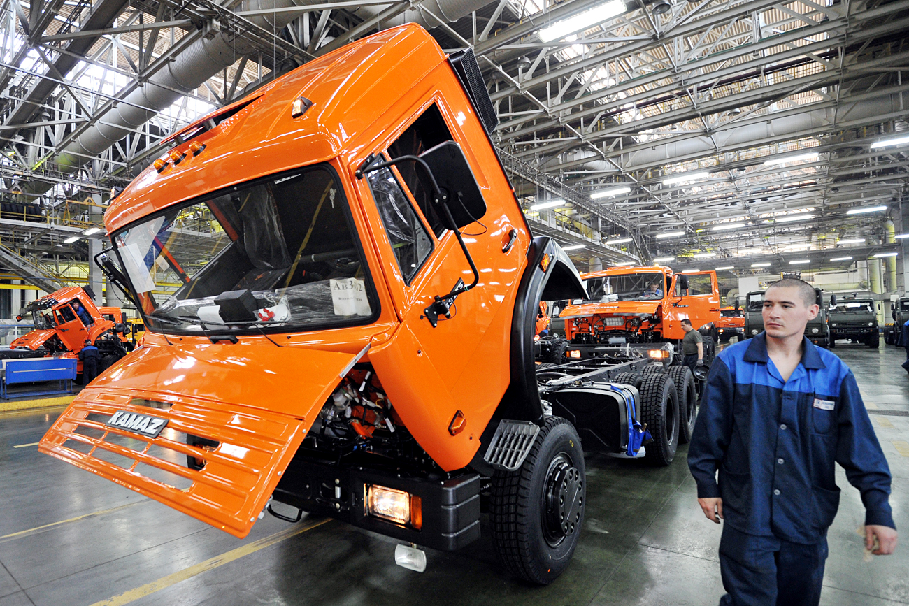 The body and chassis assembly shop at the Kama Automobile Plant (KAMAZ) in Naberezhnye Chelny, Tatarstan.