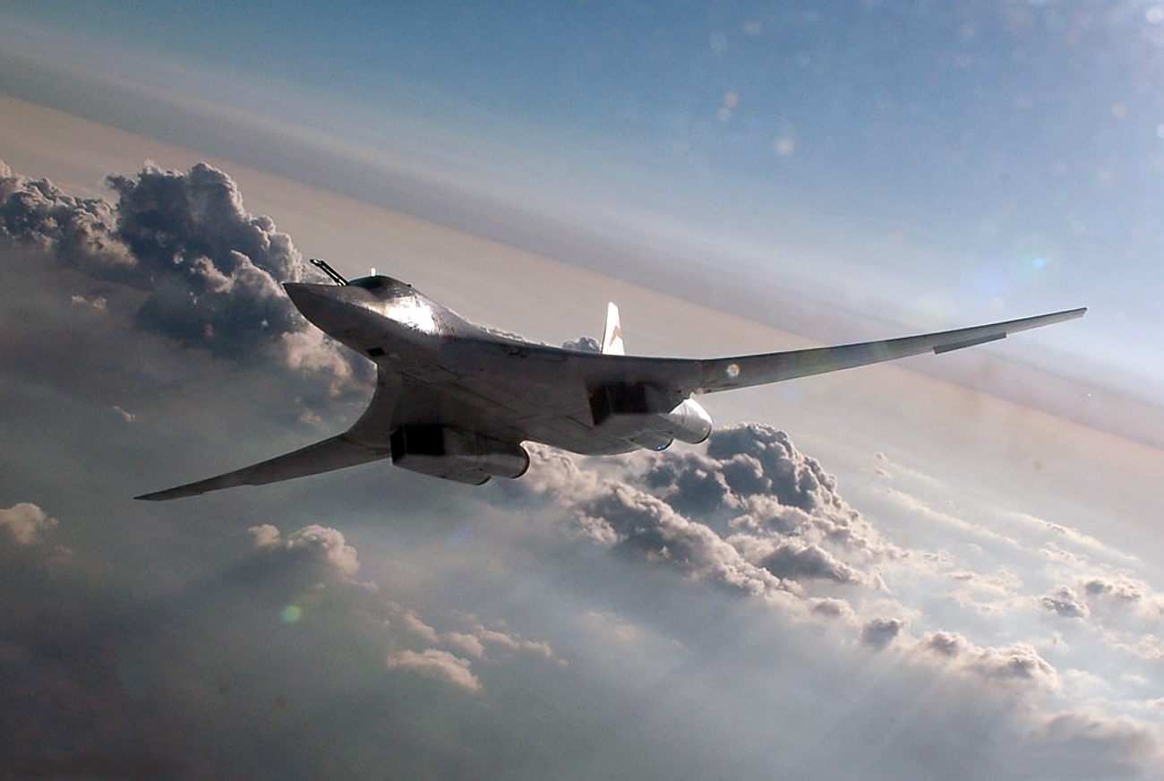 According to military experts, the Tu-160M2 will be used not only as a deterrent weapon but also for meeting the current challenges of the Defense Ministry.