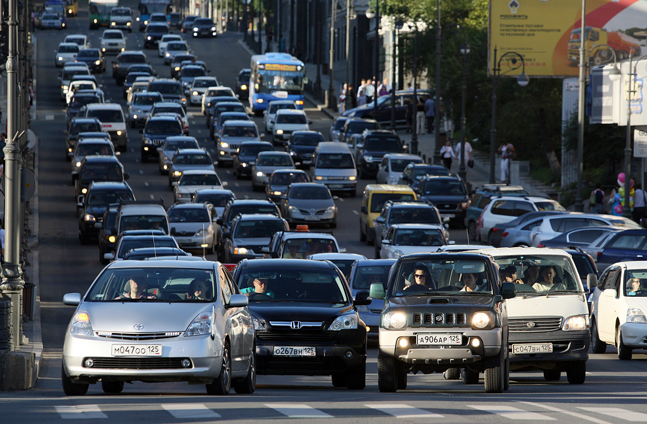 Right-hand drive cars are common in the Russian Far East.