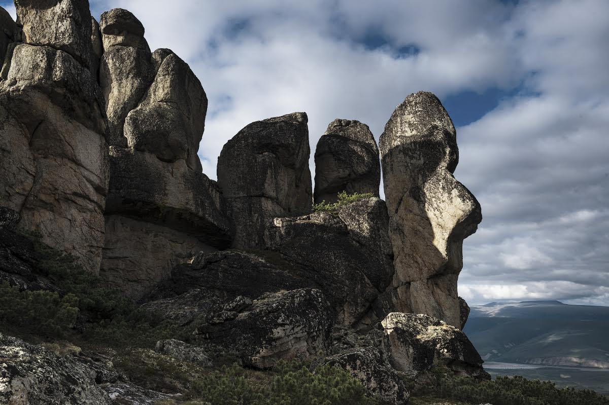 Los 'hombres de piedra' en las montañas sagradas de Yakutia