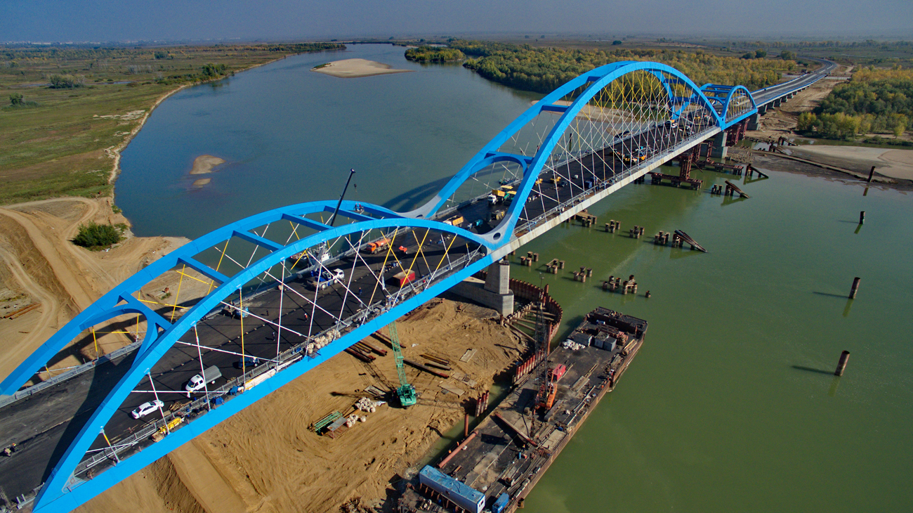 Podjetje Mosstroj-11 je končalo gradnjo najdaljšega mosta v Srednji Aziji, ki je del avtoceste Astana-Pavlodar-Kamenogorsk. Gre za del transportnega projekta, ki bo povezal Rusijo, Kazahstan in Kitajsko.
