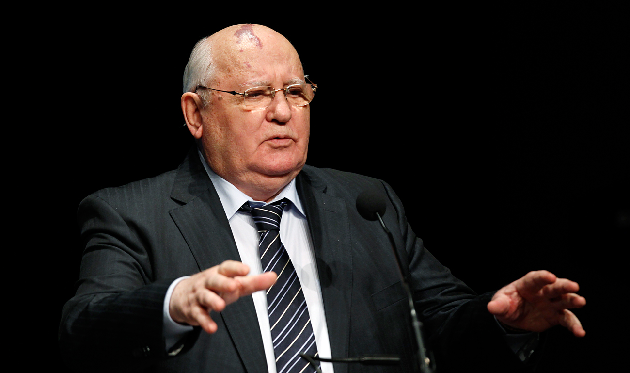 Bivši sovjetski vođa Mihail Gorbačov drži govor tijekom ceremonije otvaranja 12. Svjetskog summita dobitnika Nobelove nagrade za mir u Chicagu 23. travnja 2012. godine.