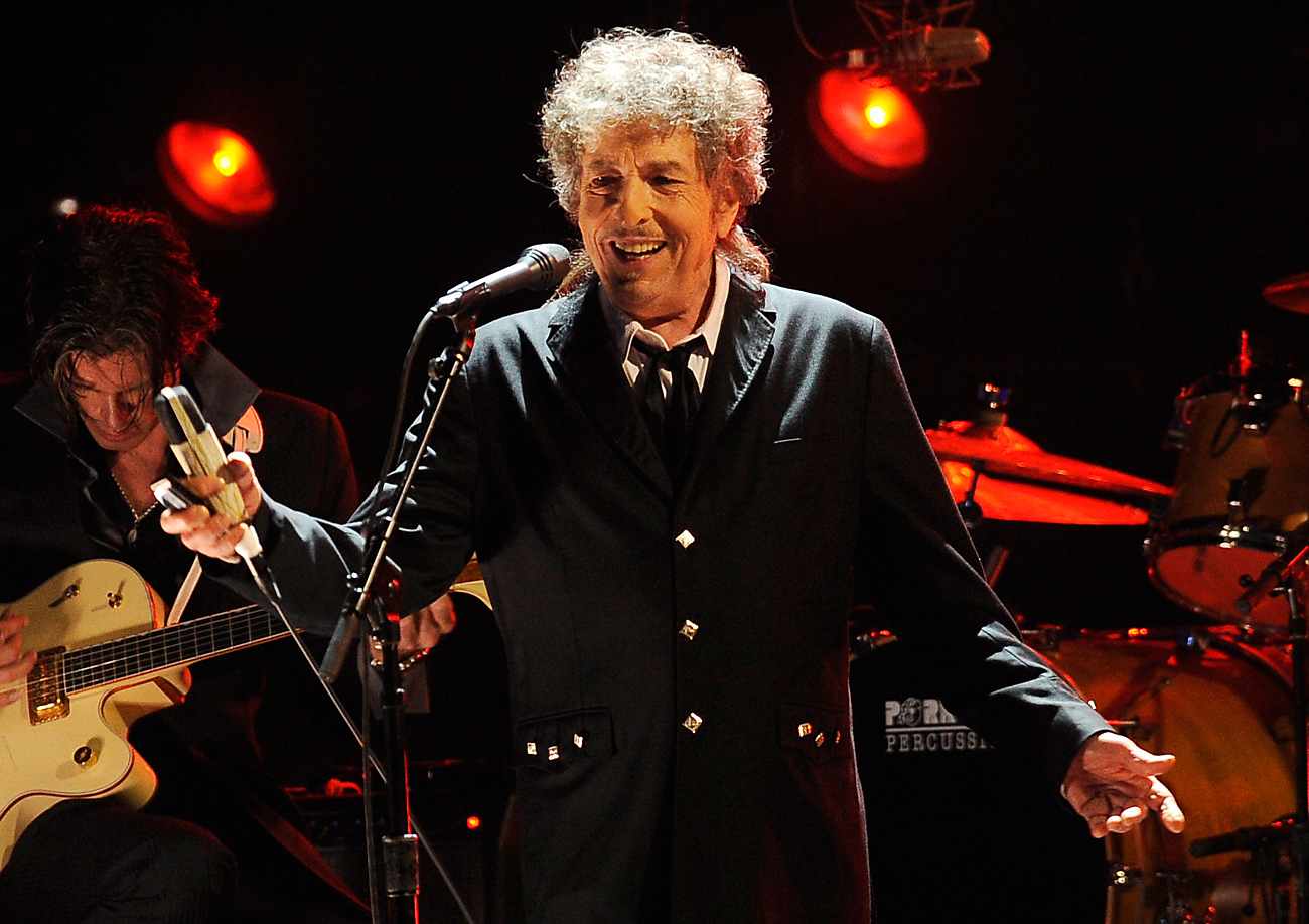 Bob Dylan won the 2016 Nobel Prize in Literature, the Swedish Academy announced in Stockholm on Oct.13, 2016. 