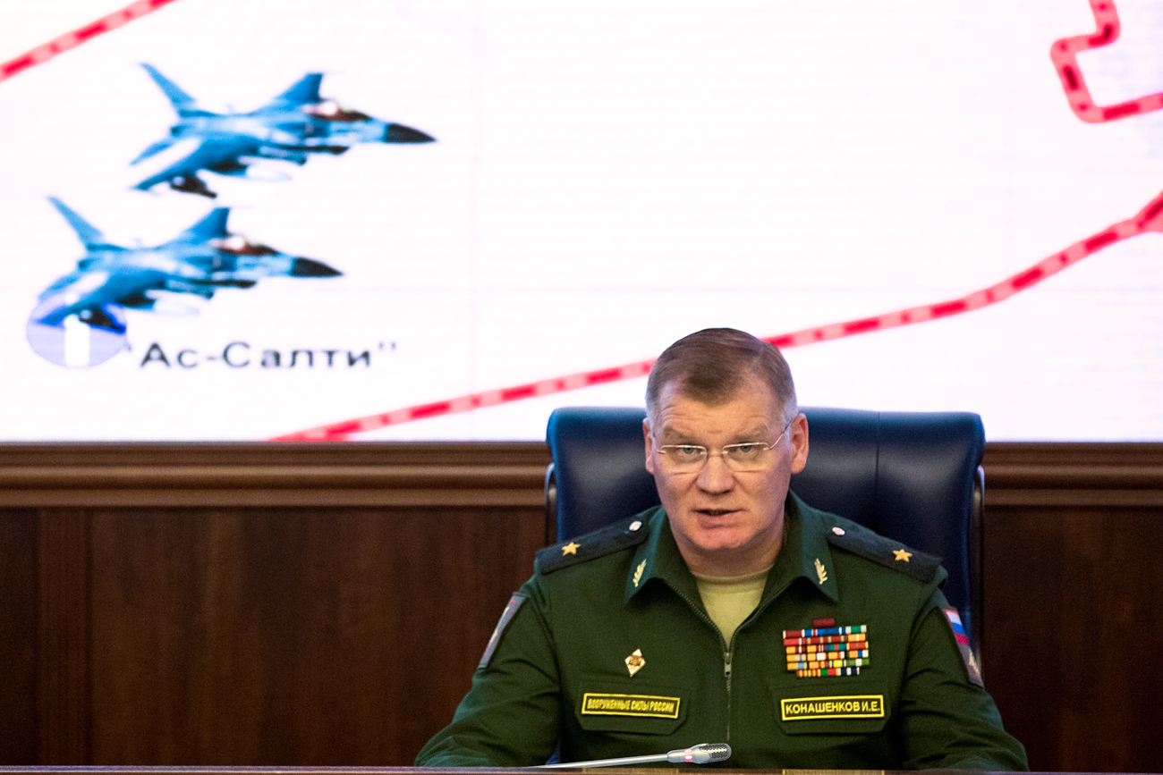 Uradni predstavnik ruskega obrambnega ministrstva general-major Igor Konašenkov.