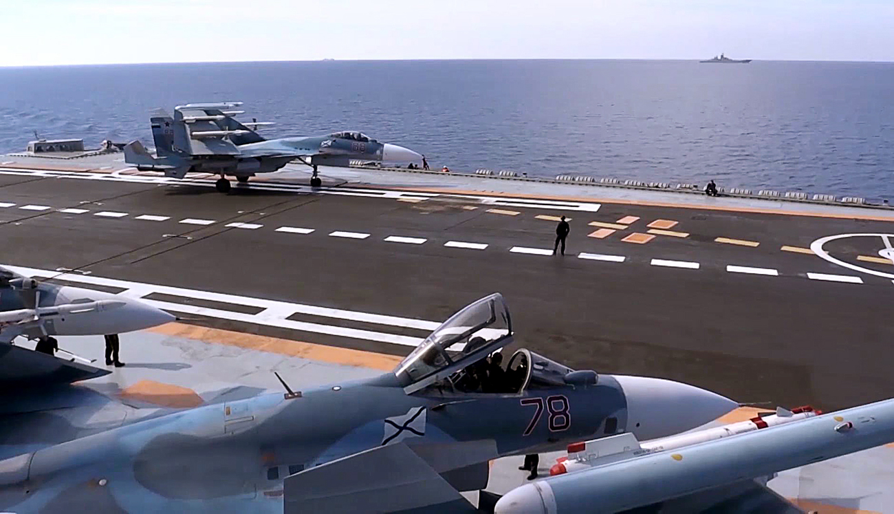 Le porte-avion russe a participé pour la première fois à des opérations armées.