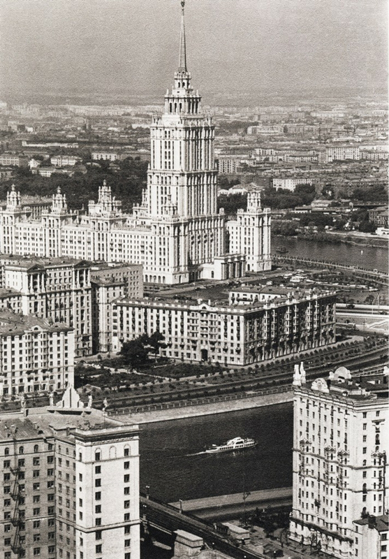 In early 1947, the Council of Ministers adopted a resolution for the construction of seven “skyscrapers”. These monumental skyscrapers built in the style of neoclassicism surround the center of the city like a fortress wall. // Ukraine Hotel, Moscow, 1960