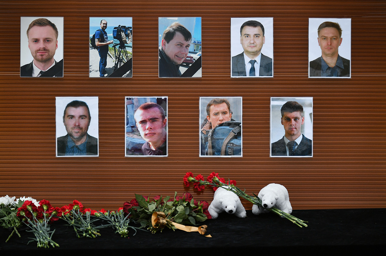 Flowers in remembrance of the nine journalists from three Russian TV channels who died in the plane crash.