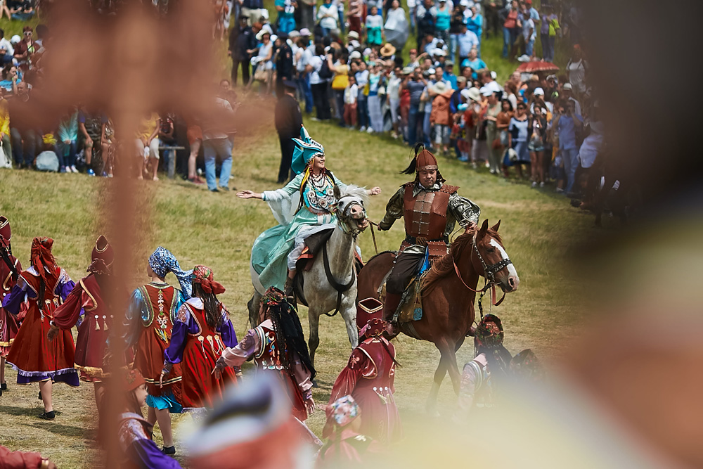 Festivais tradicionais também são organizados por locais