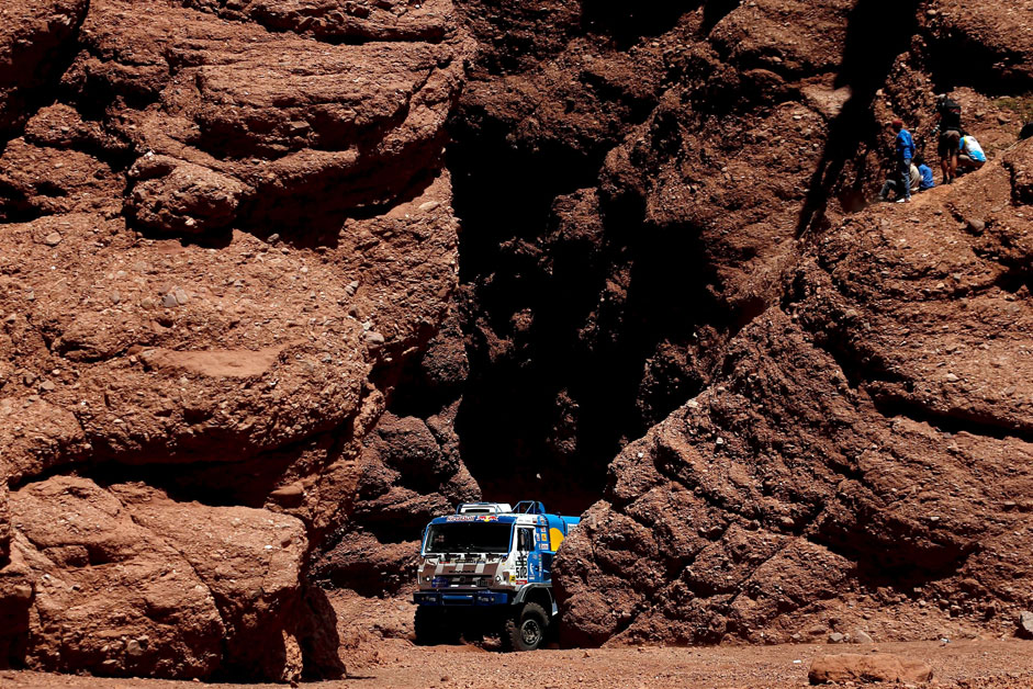 Eduard Nikolaev of Russia drives his Kamaz truck during the eighth stage of the Dakar Rally 2016 near Cafayate, Argentina