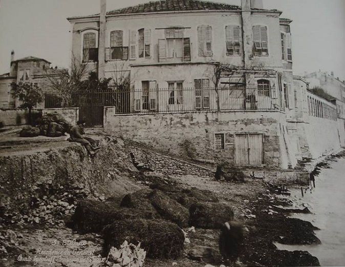 Къщата, в която е подписан Санстефанският мирен договор. Снимкатае направена от известния фотограф Паскал Себах.