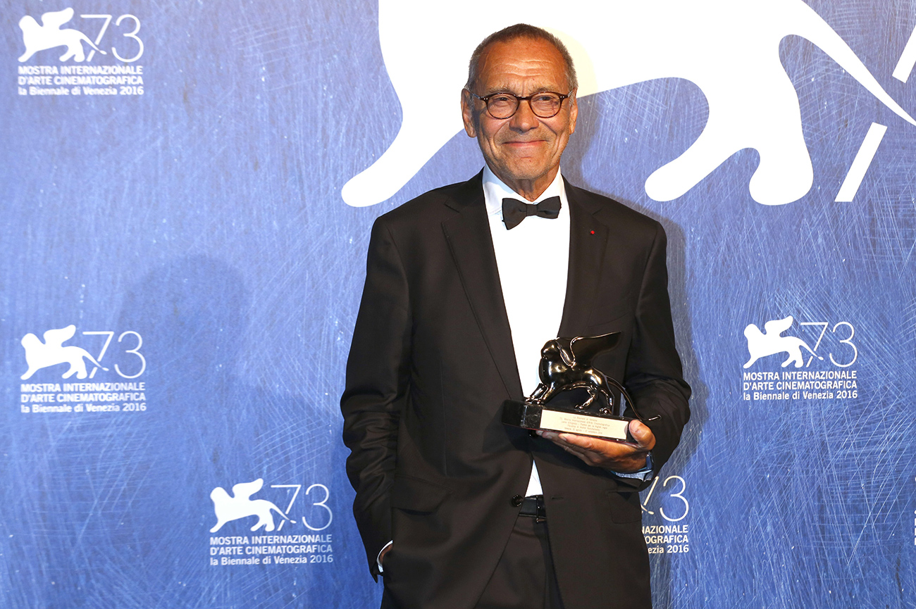 Končalovski je prejemnik številnih mednarodnih nagrad za svoje filme. Za celovečerec Raj je med drugim lani prejel srebrnega leva za režijo v Benetkah.