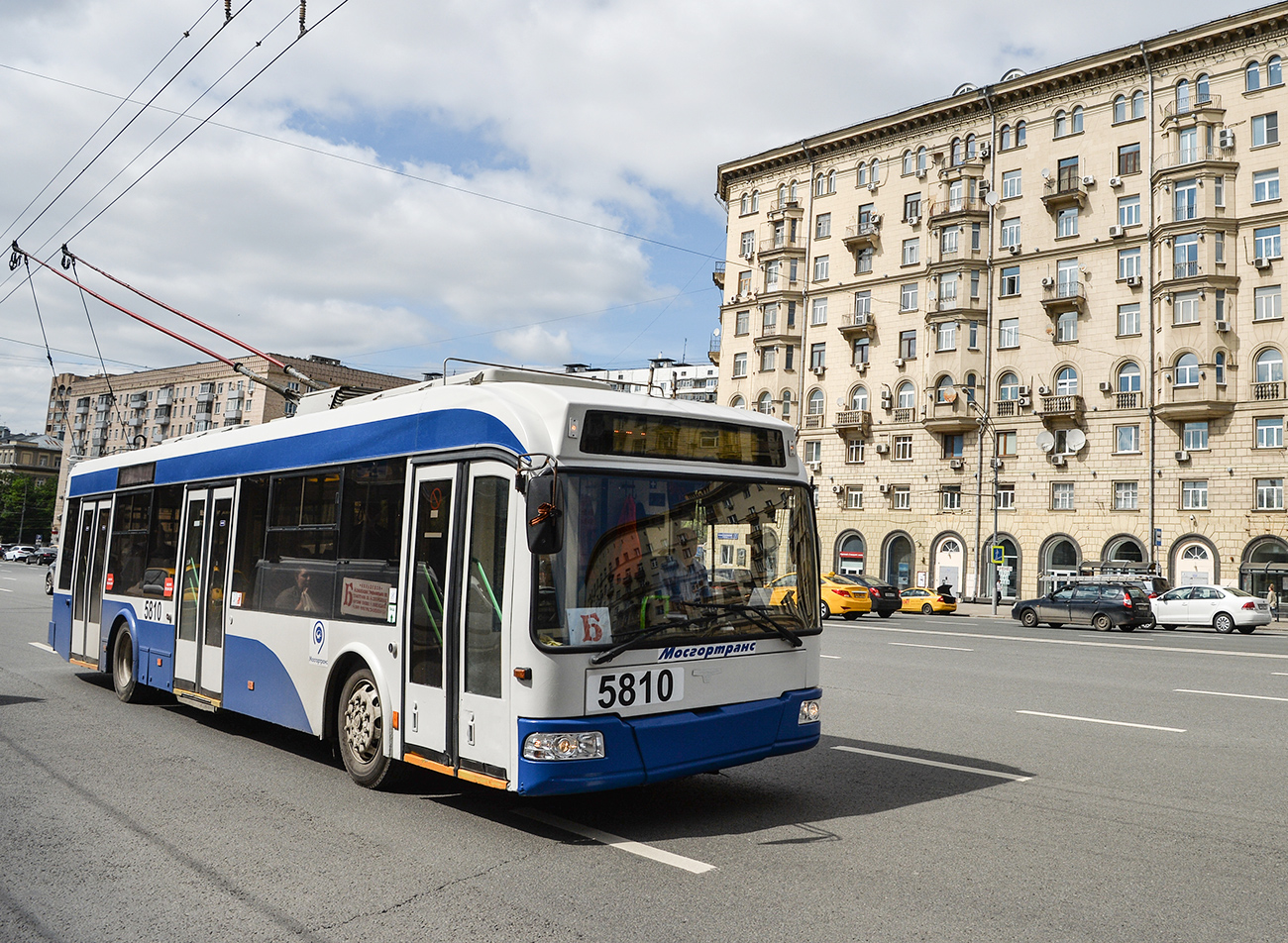 A B trolleybus route on Moscow's Garden Ring.