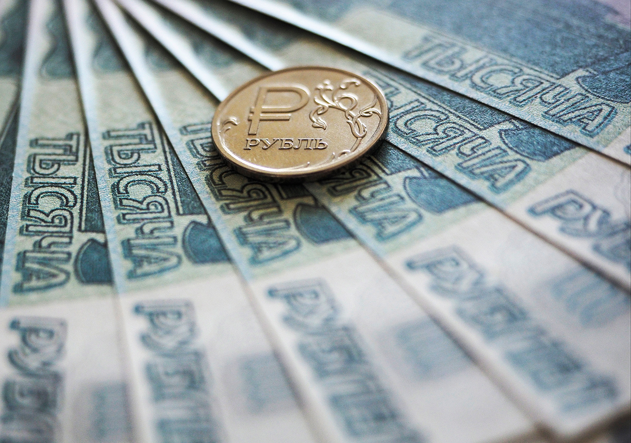 Em janeiro, ministro das Finanças pediu contenção de fortalecimento do rublo para proteger exportadores.