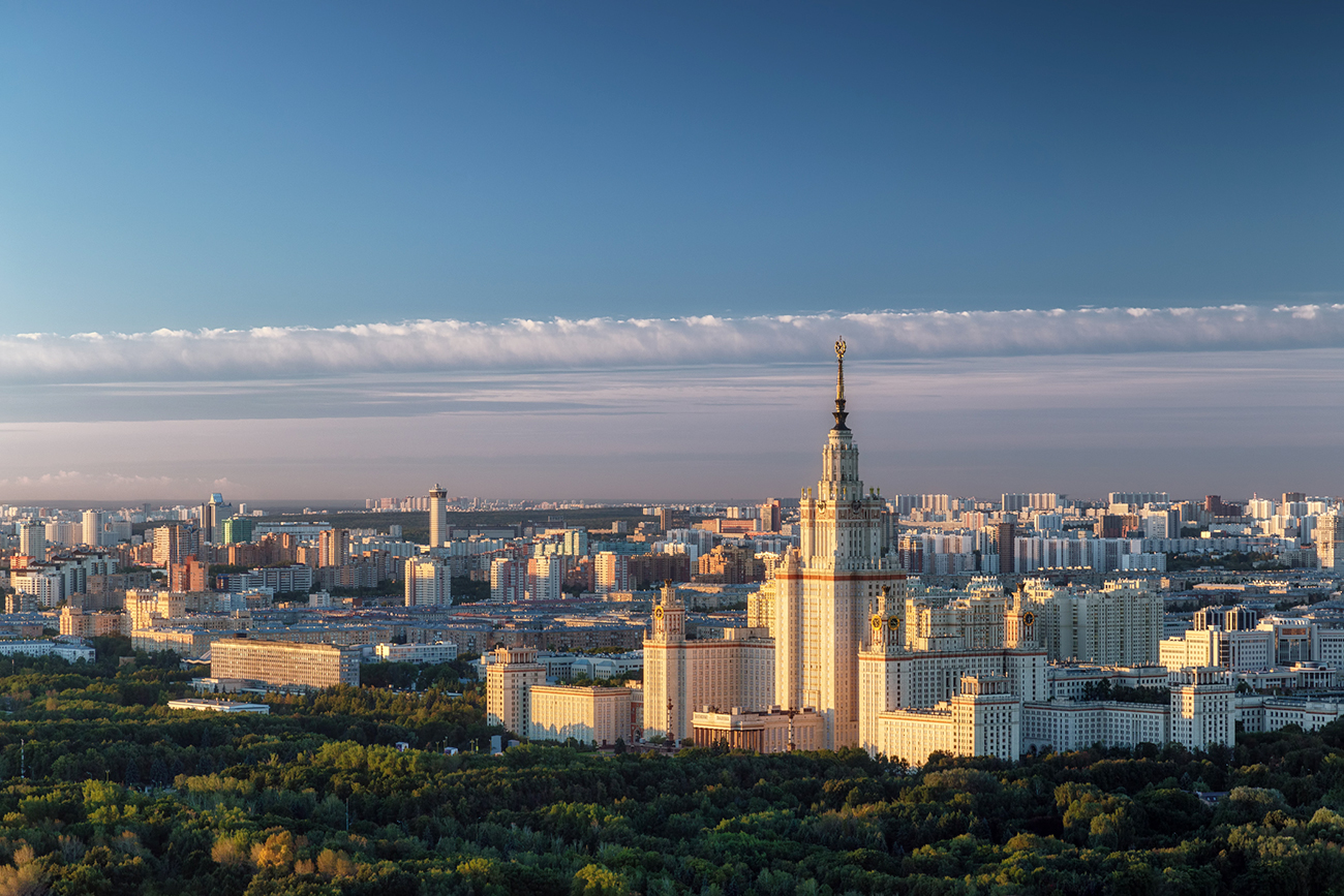 Universidade Estatal de Moscou é um dos destaques do ensino superior oferecido na capital